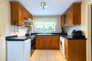 Kitchen- click for photo gallery